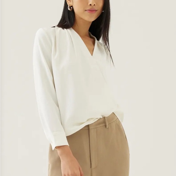 BNWT LOVE BONITO 'Ada' V-neck Wrap Blouse Black - Picture 3 of 8